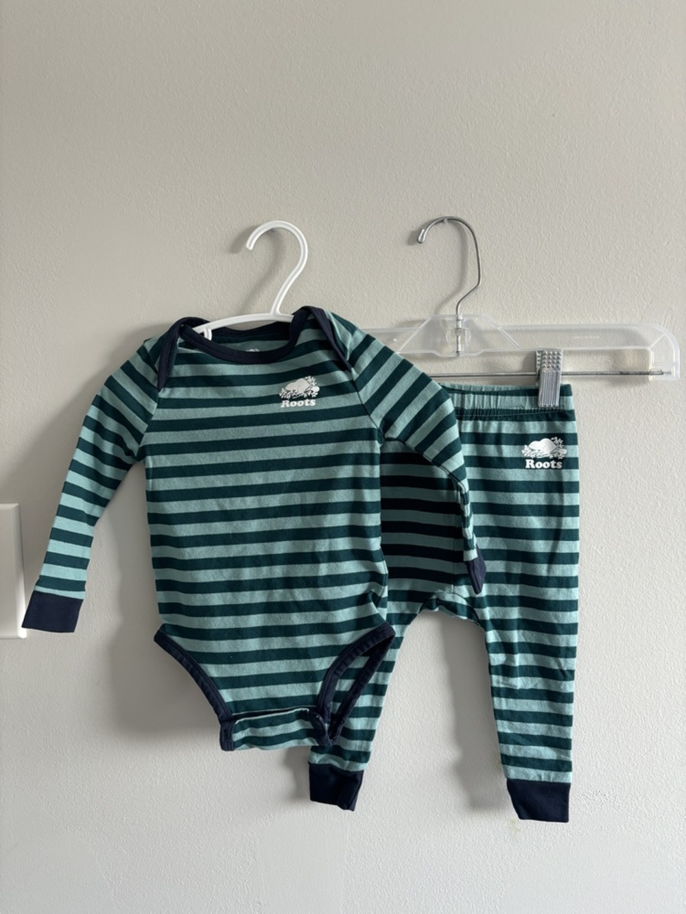 Roots baby onesie with matching pants